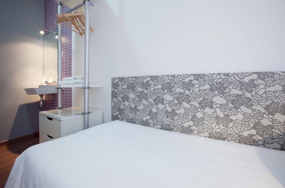 Hostal Nitzs 10/30