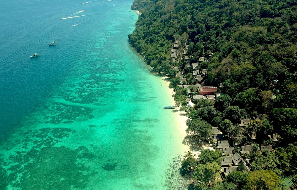 Phi Phi Relax Beach Resort 12/71