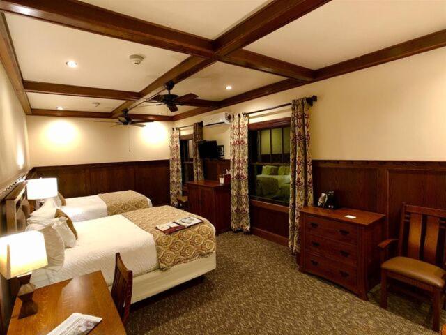 Room, 2 Queen Beds