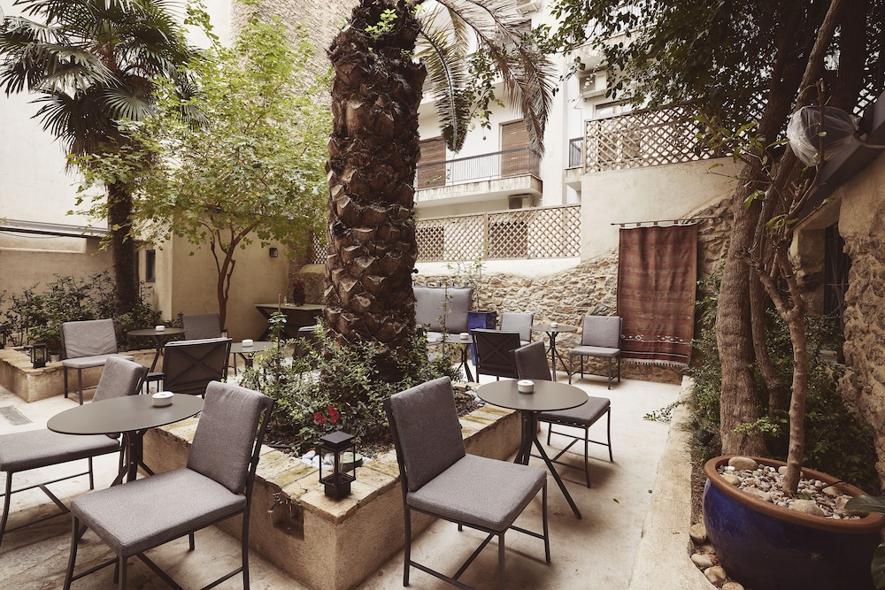 Bohemian Suites Athens 31/45