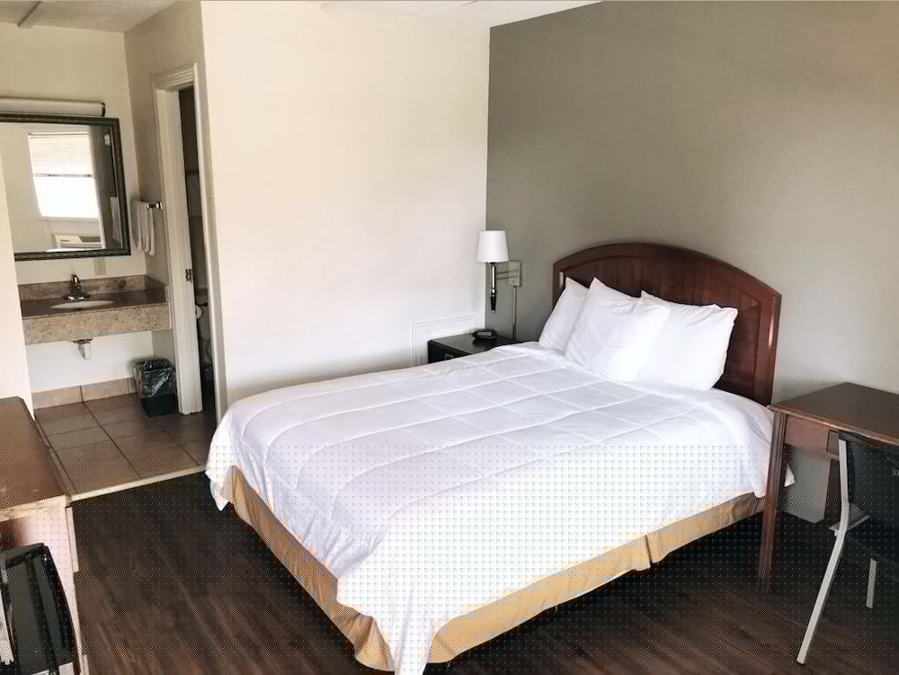 Americas Best Value Inn Princess Anne 8/17