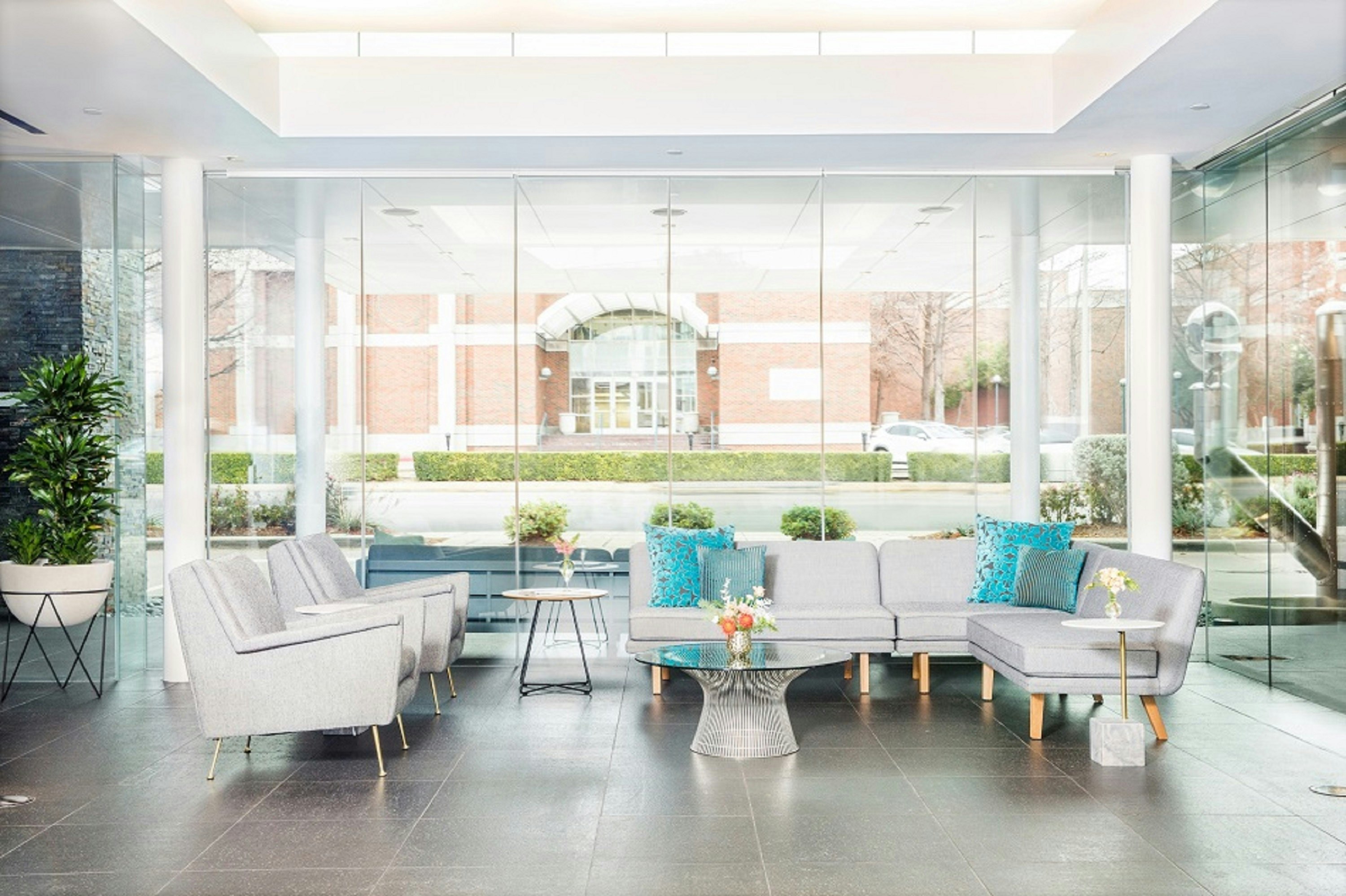 Graduate by Hilton Dallas 30/50