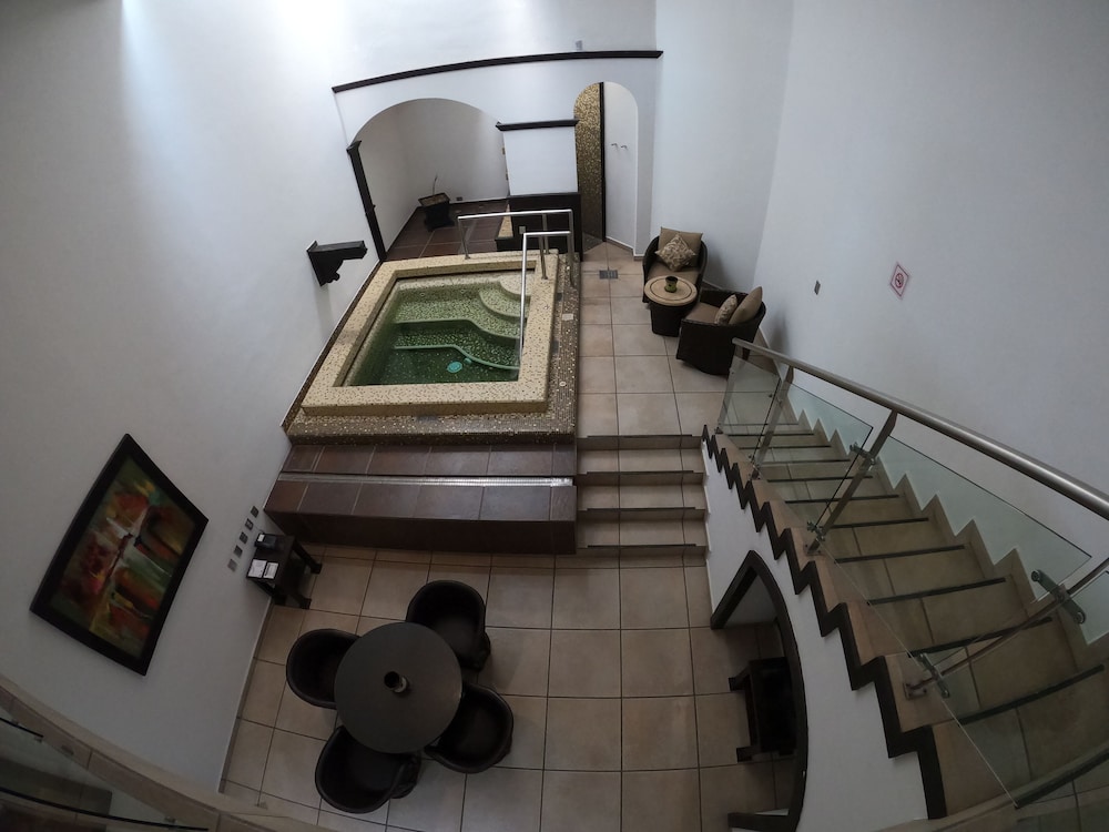 The Latit Hotel Queretaro 1/40