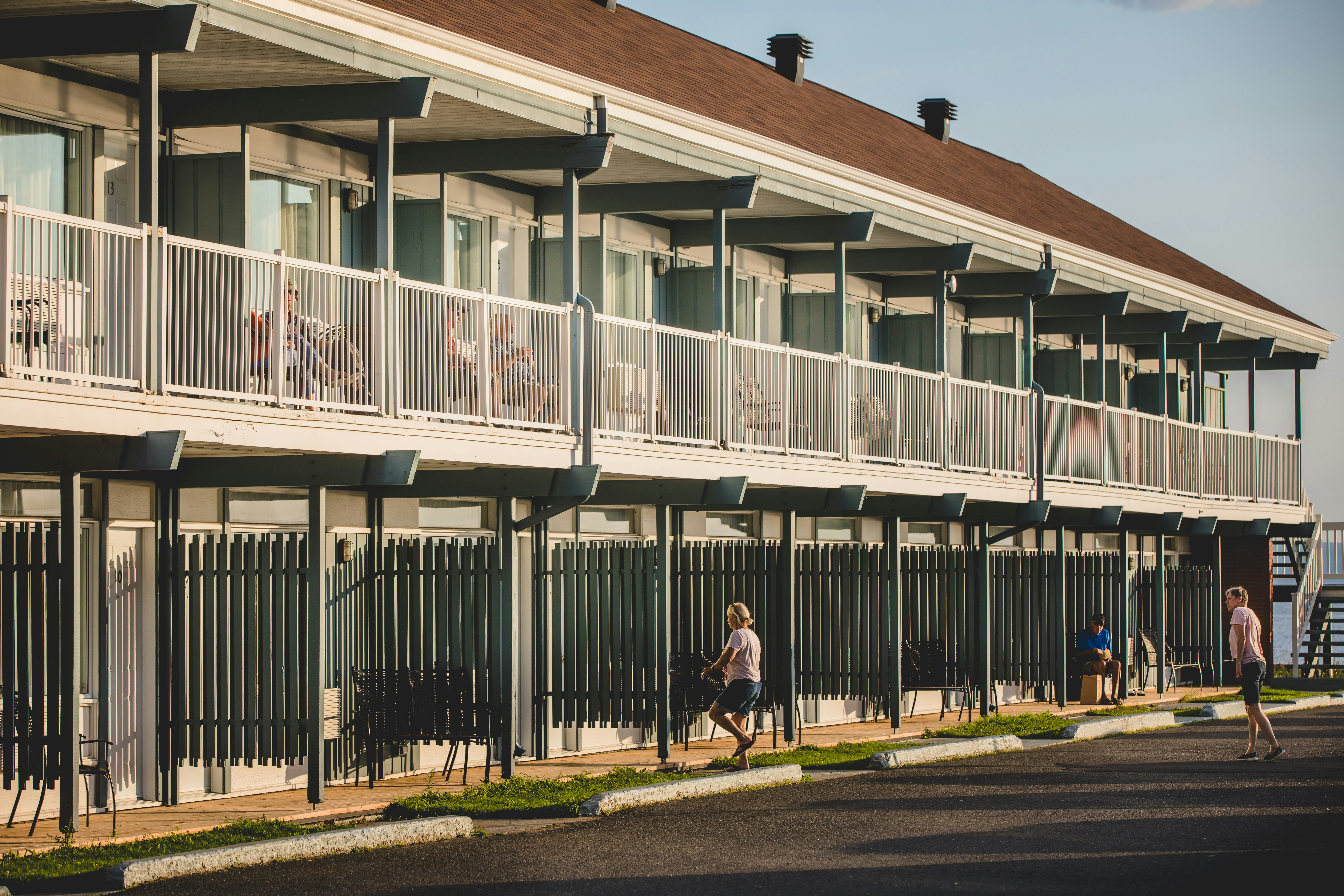 Hostellerie Baie Bleue 2/72