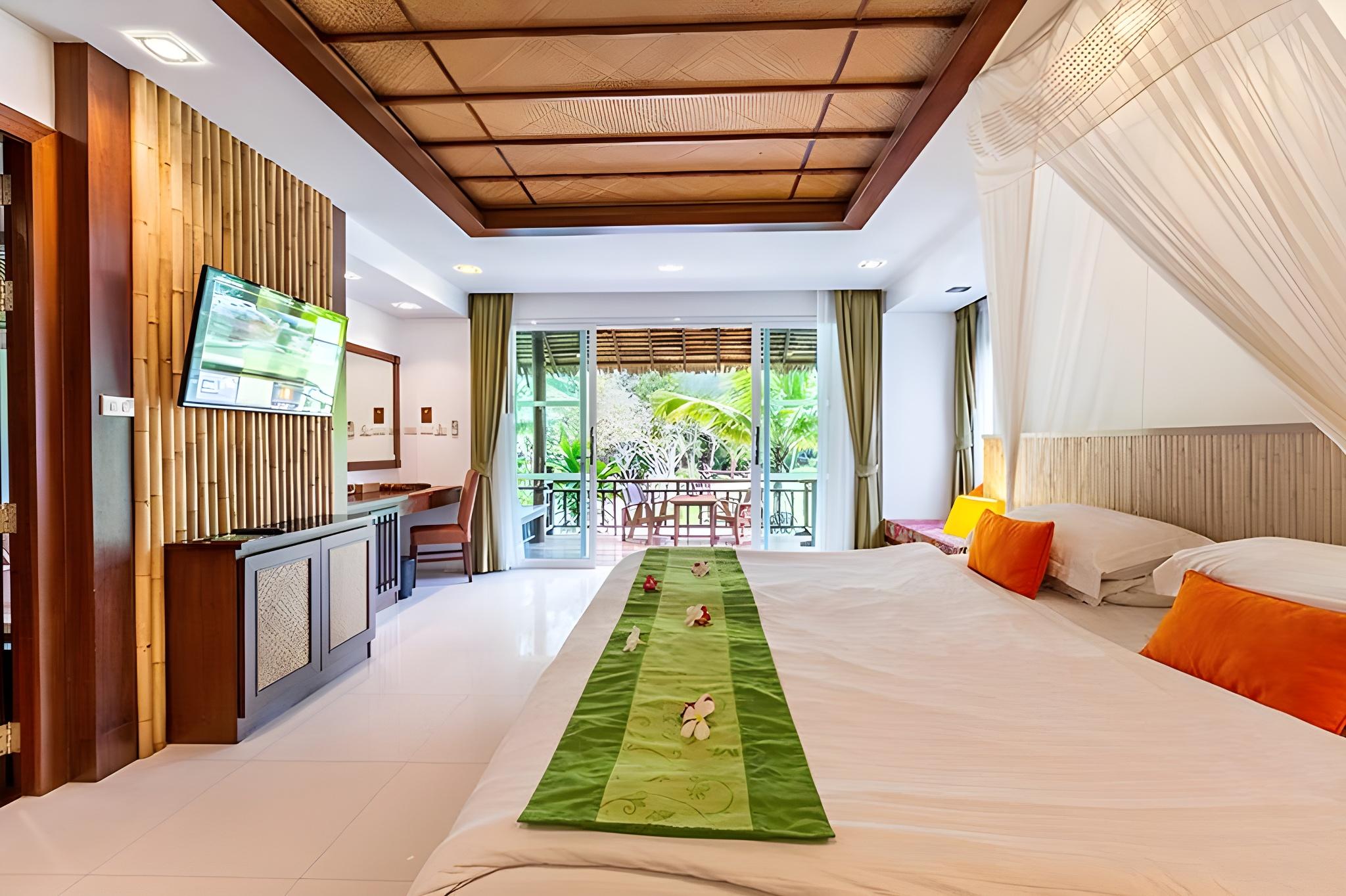 Tropical, Family, Cottage, Twin Beds
