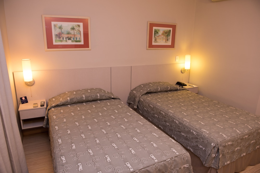 Gandini Hotel 6/50