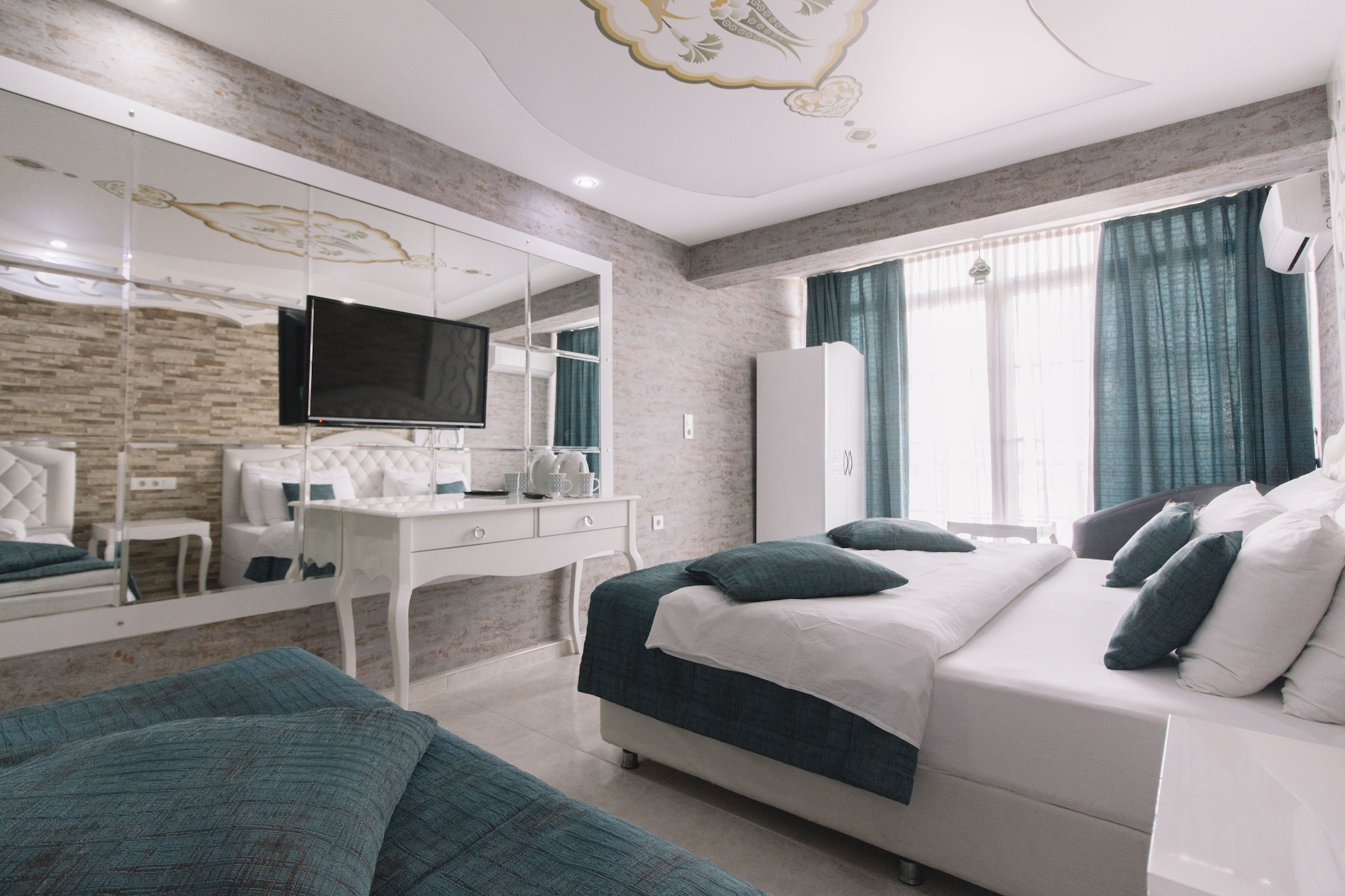 STANDARD, TRIPLE