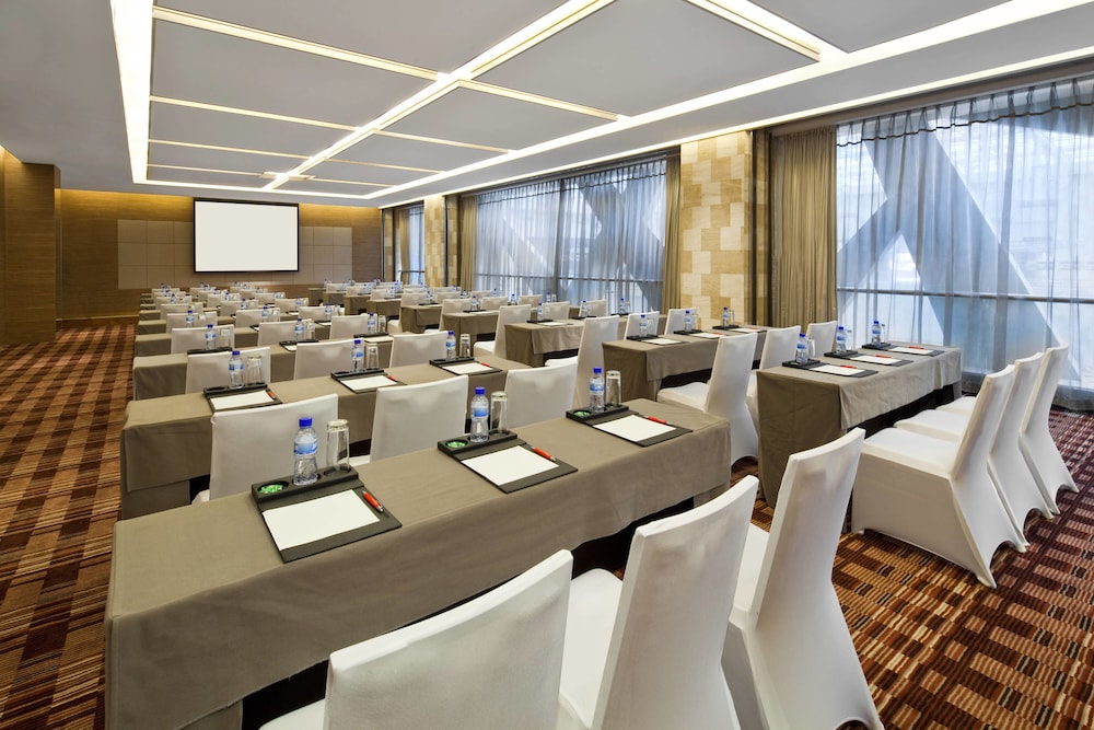 Four Points By Sheraton Qingdao Chengyang 43/45