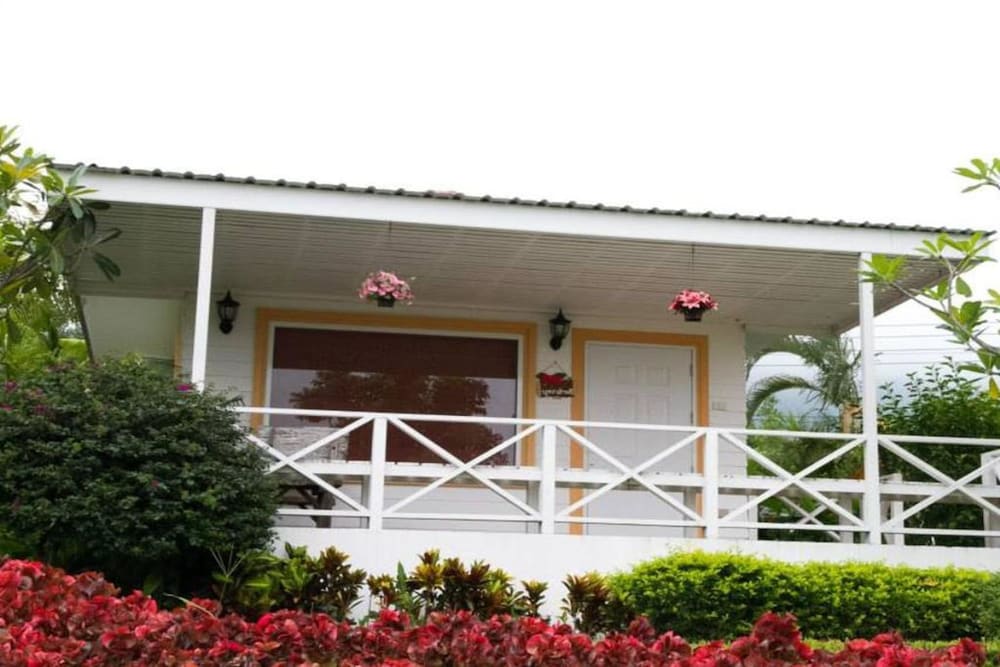 Keawanongburi Resort 1/28