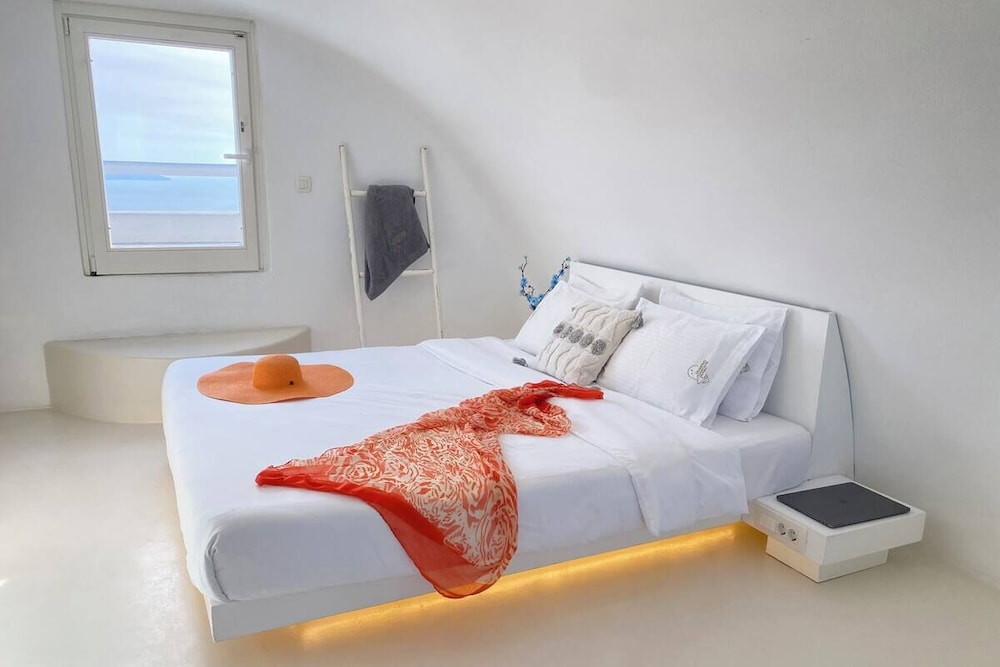 Sophia Oia Villa 7/35