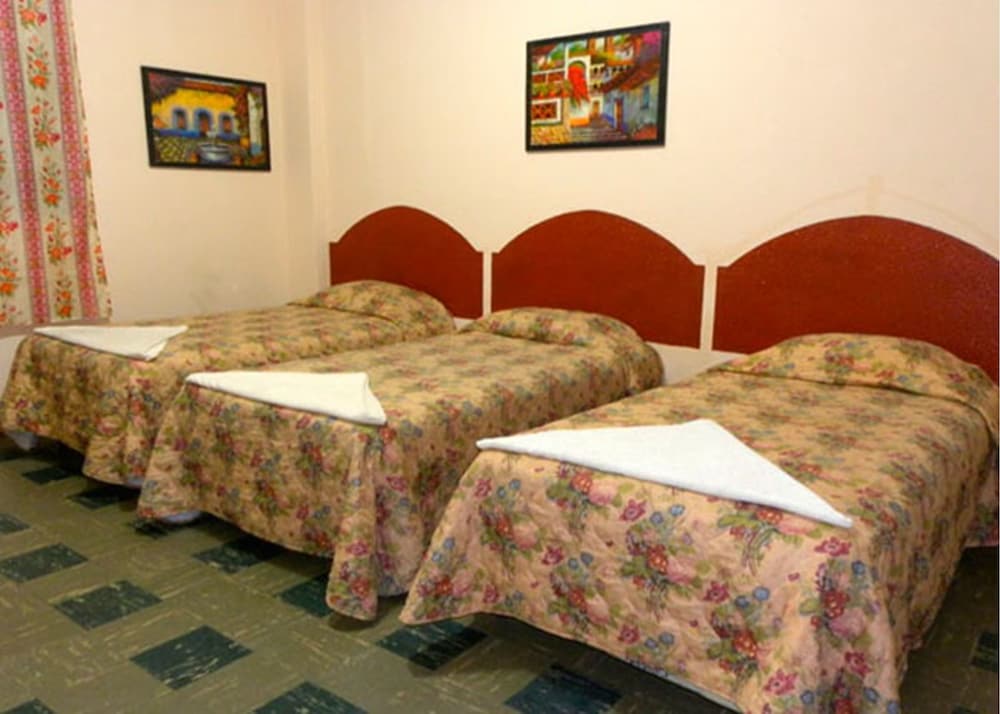 Hotel Maya Excelsior 16/19