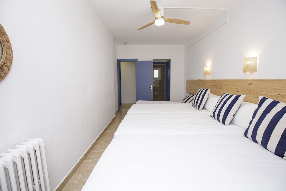 Hostal Mas 17/42