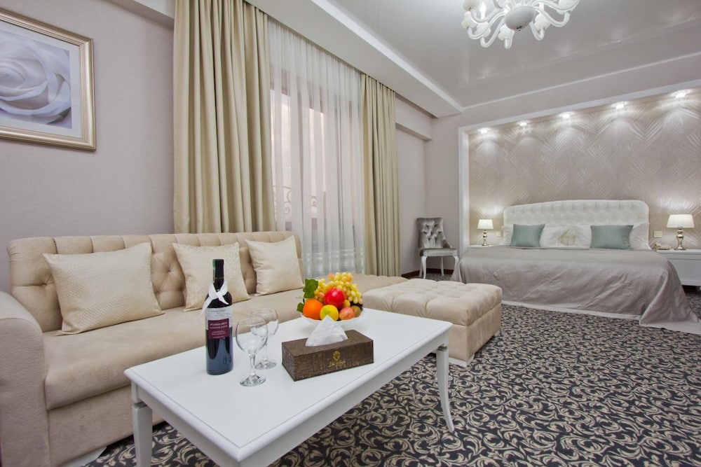 The Plaza Hotel Almaty 45/61