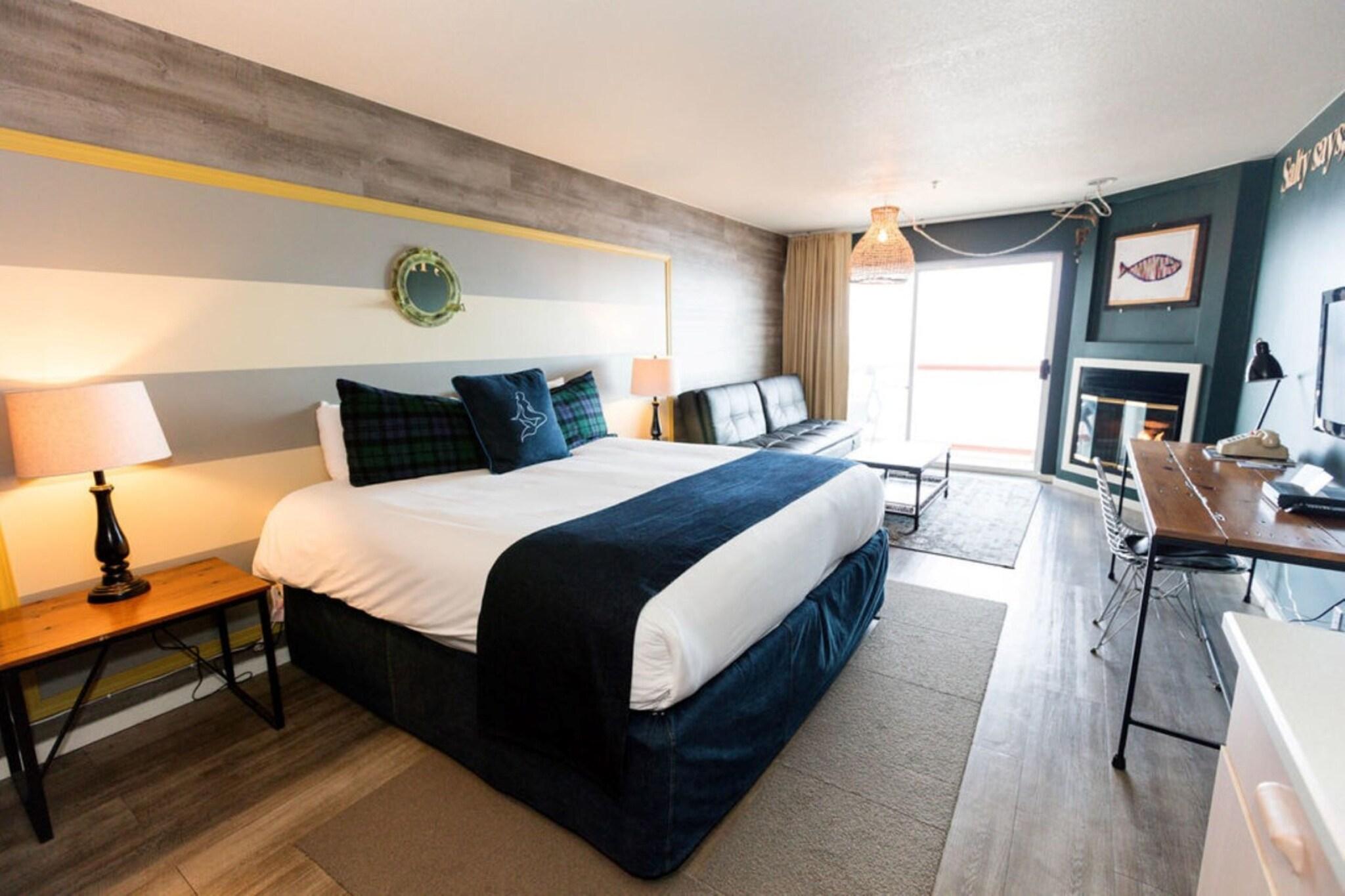 Room, King Bed