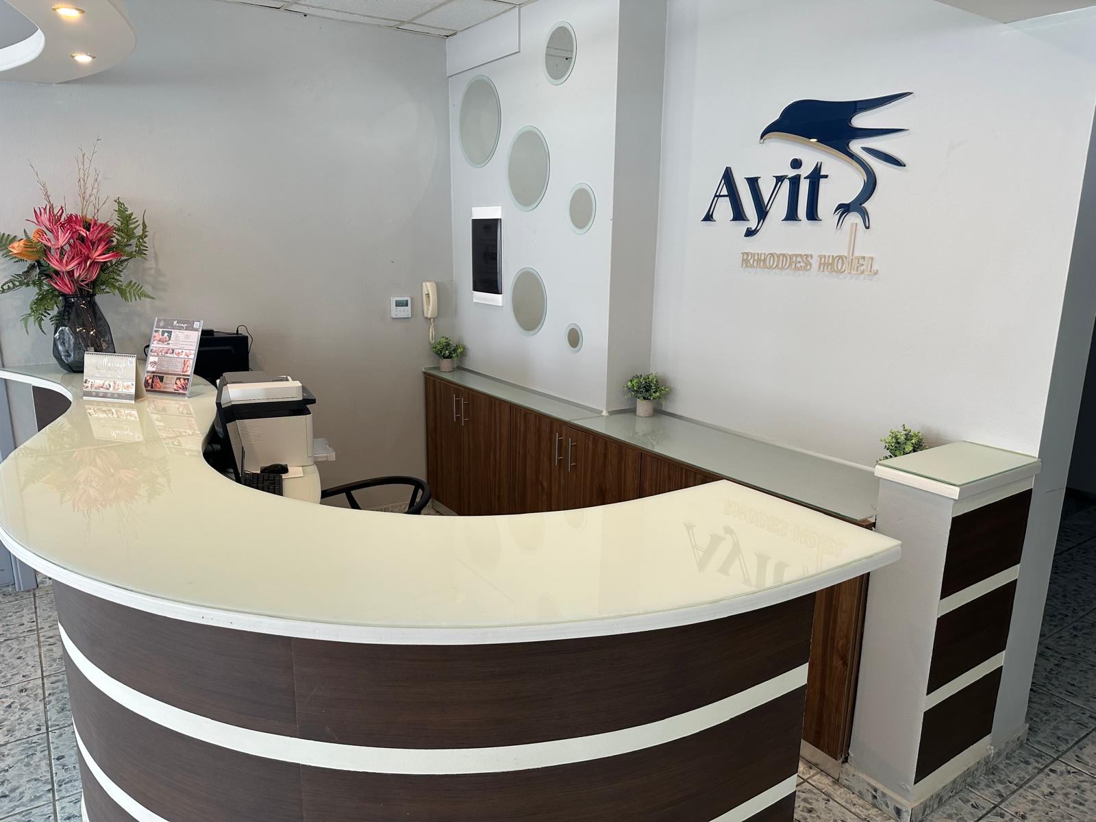 Ayit Hotel 12/48