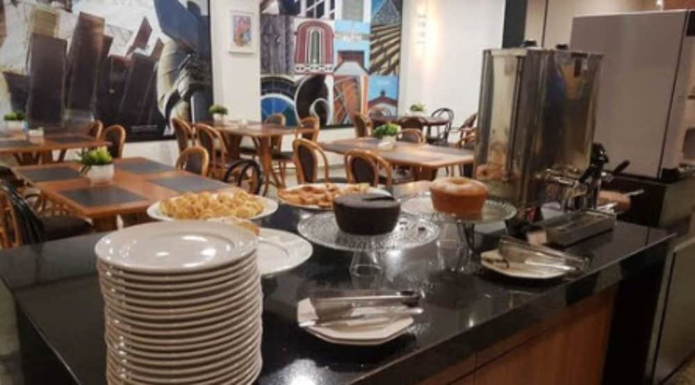 Mogano Hotel 47/61
