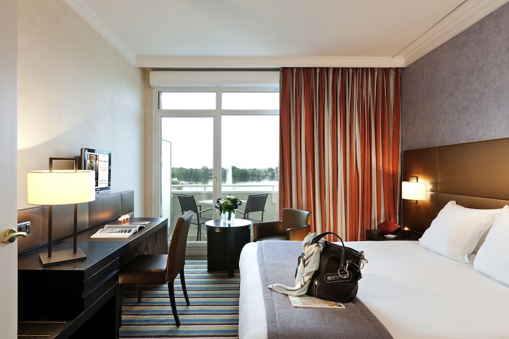 Hotel Barriere Le Grand Hotel Enghien Les Bains 7/33