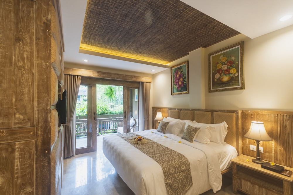 DELUXE, DOUBLE BED