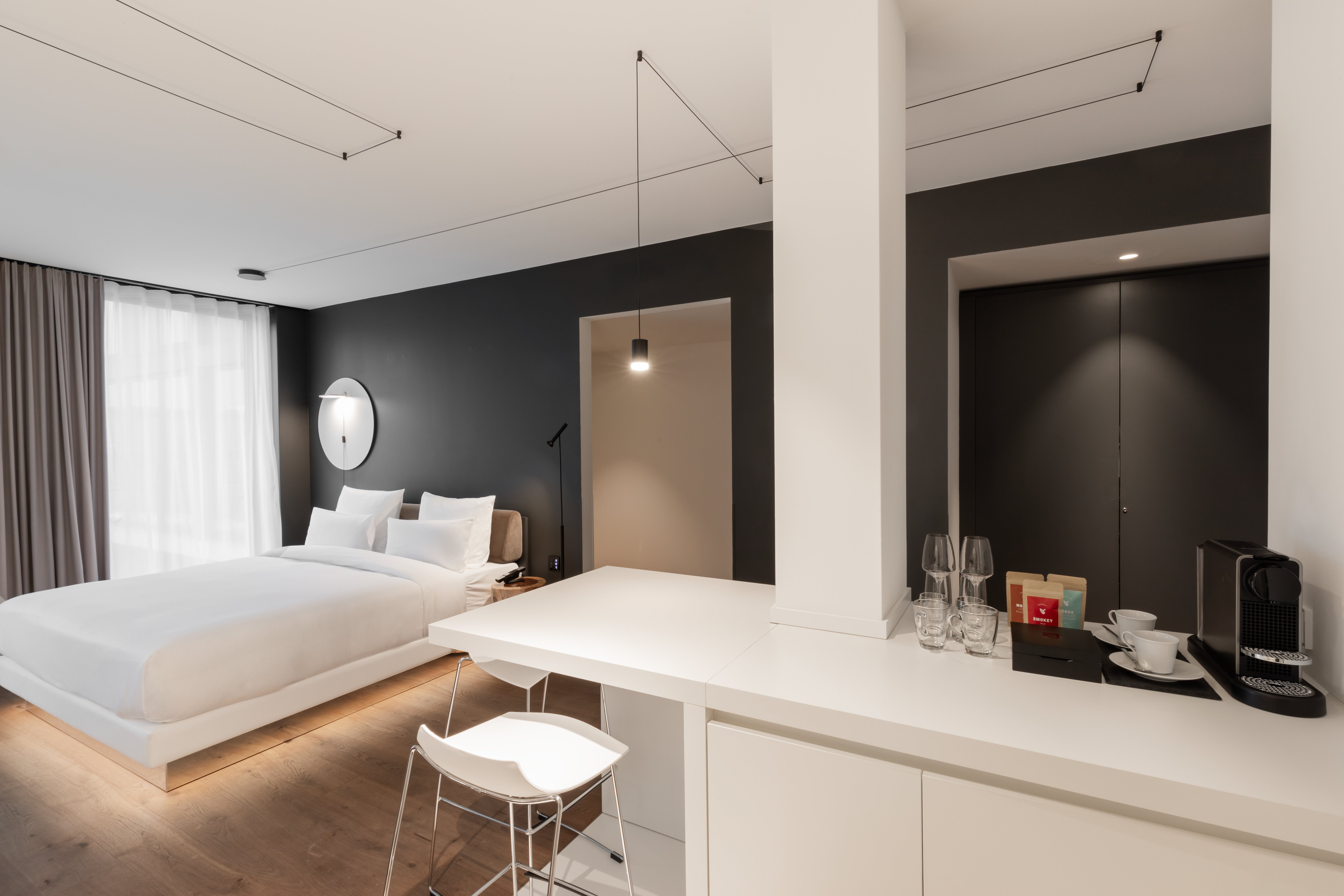 KPM Hotel and Residences 48/83