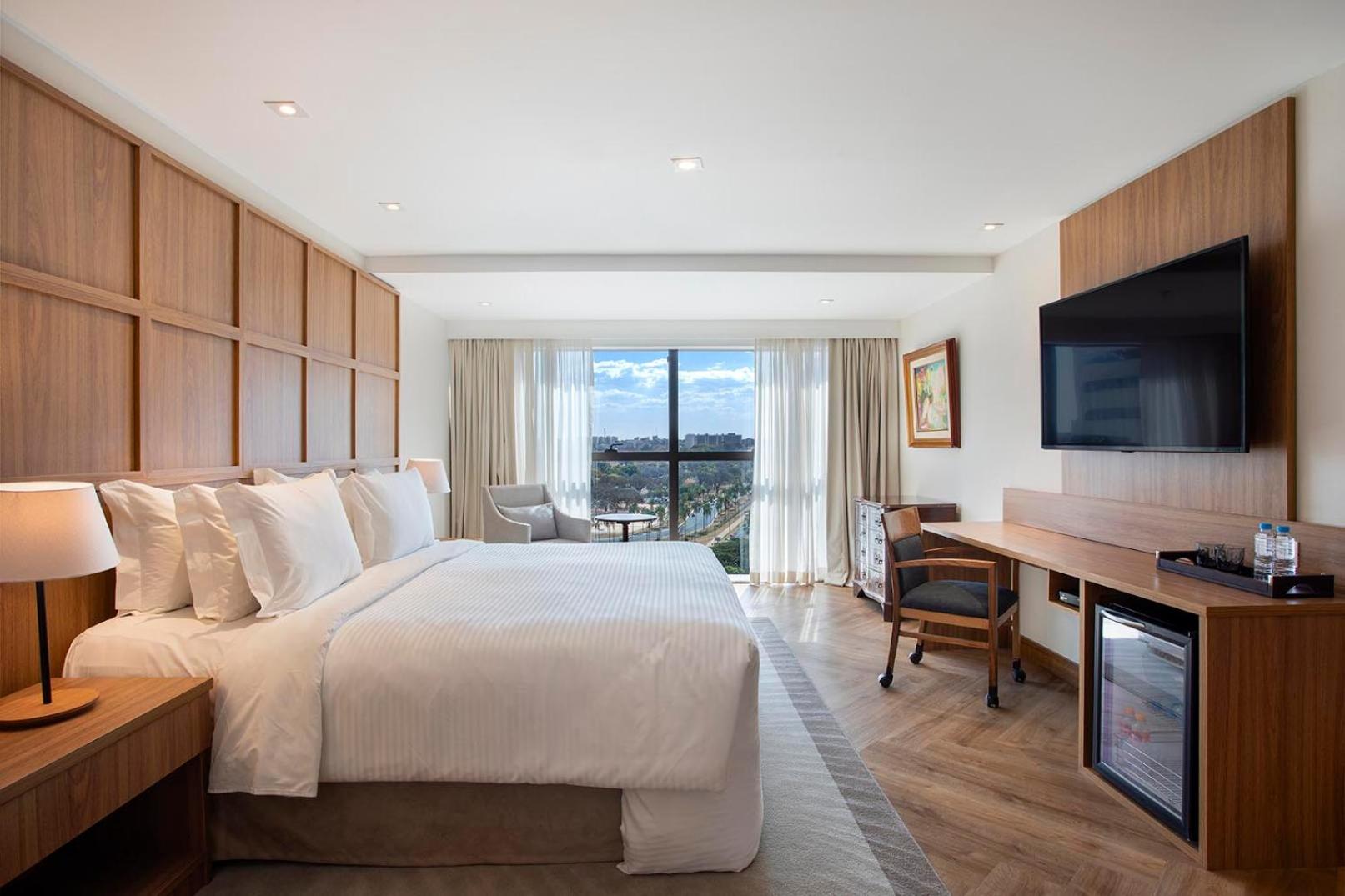 Executive, Suite, Queen Bed