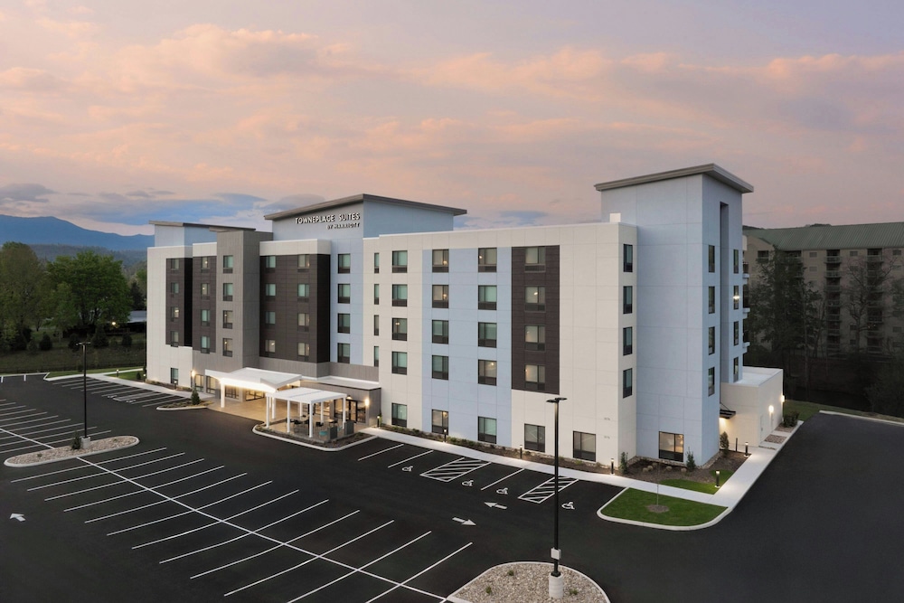 TownePlace Suites by Marriott Pigeon Forge 2/50