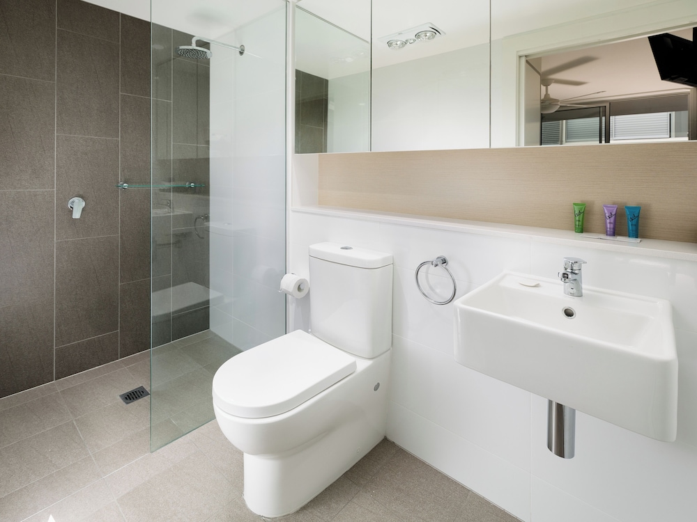 Hamilton Executive Apartments 21/24