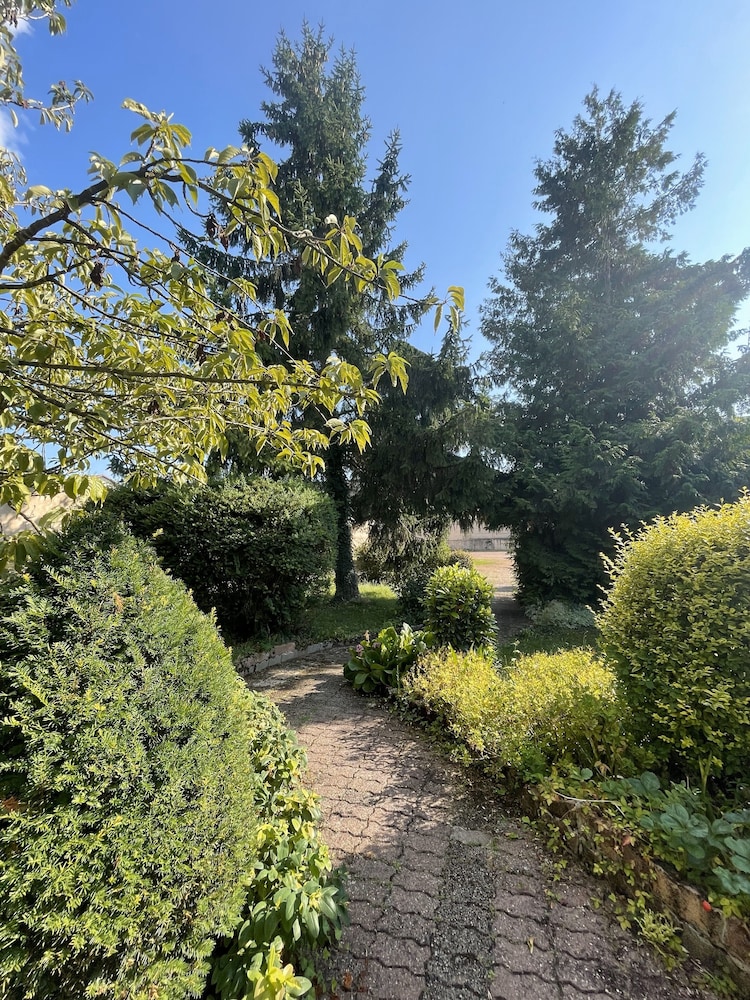Hotel The Originals Nevers Clos Sainte Marie 35/48