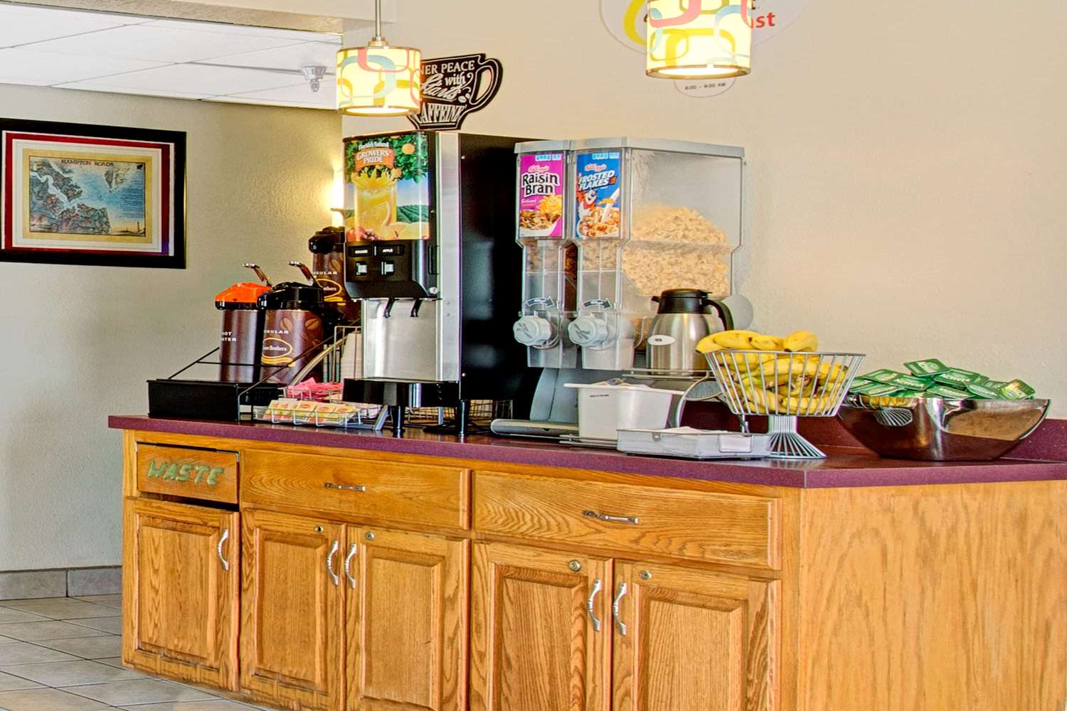 Super 8 by Wyndham Newport News/Jefferson Ave. 3/36