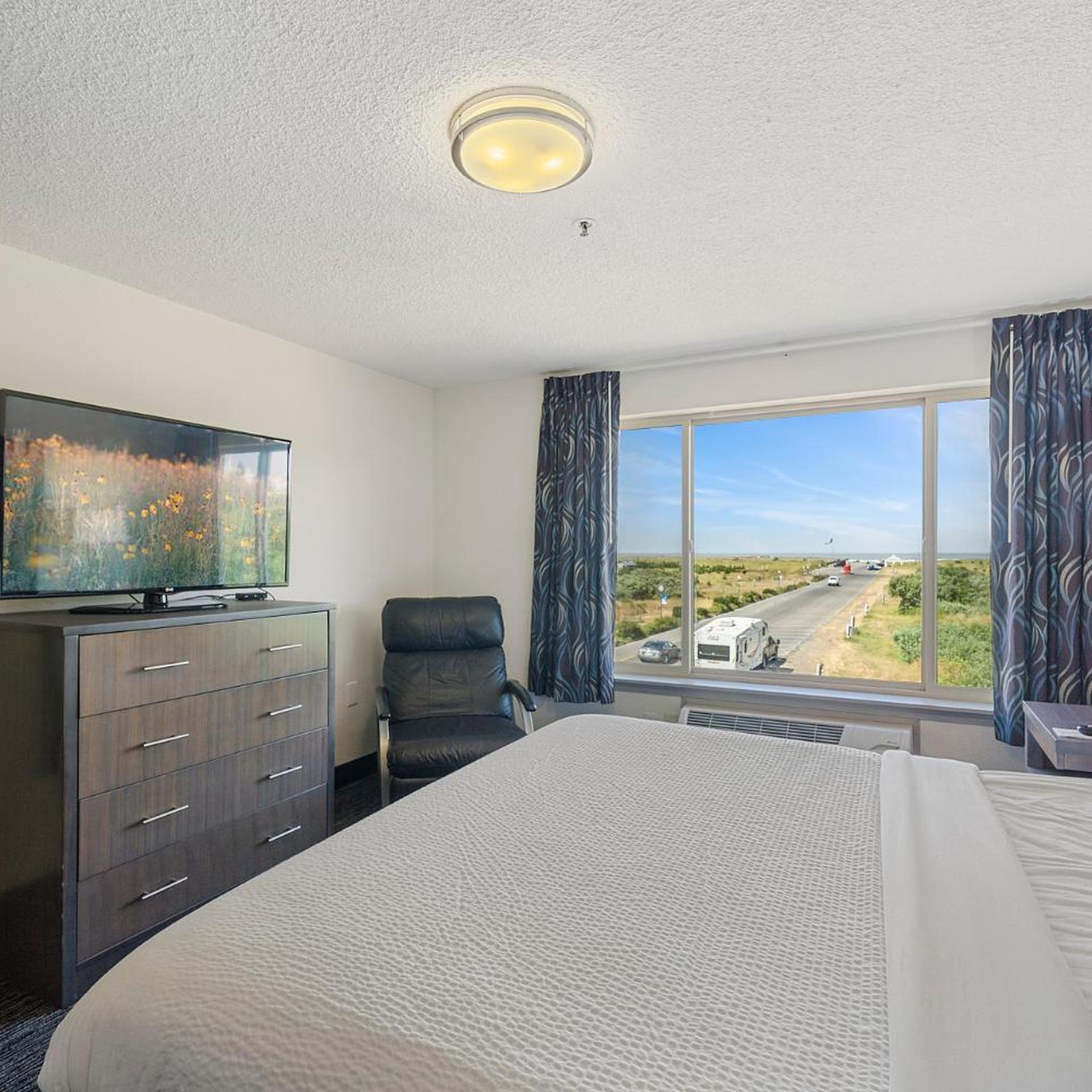 Cedars Ocean View Inn 12/35