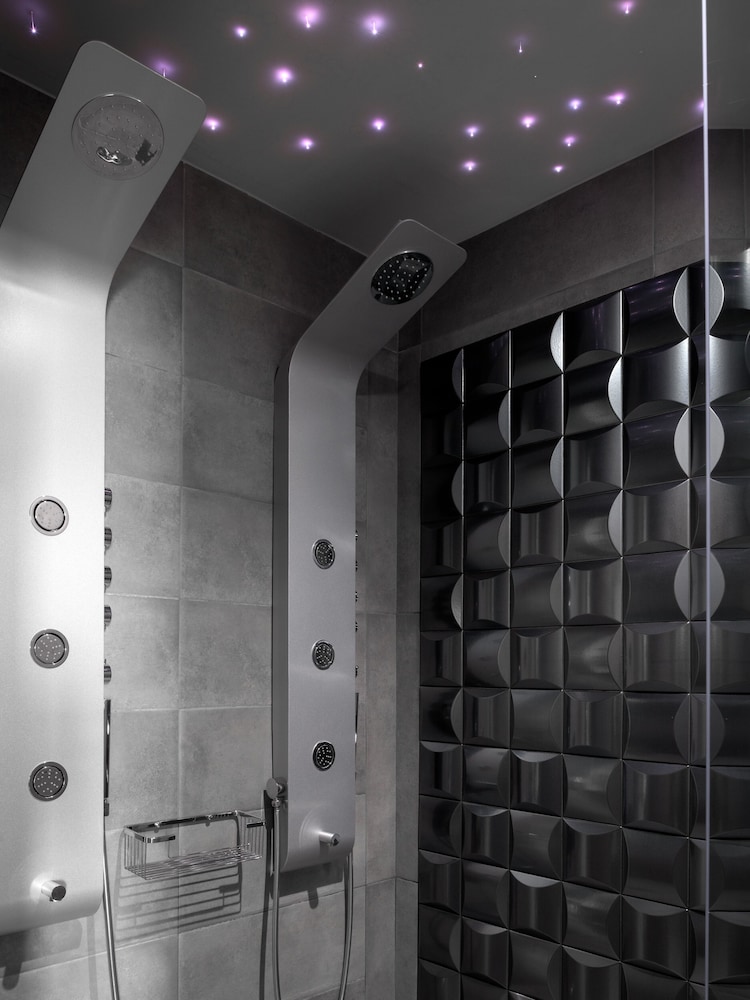 Macaris Suites And Spa 26/66
