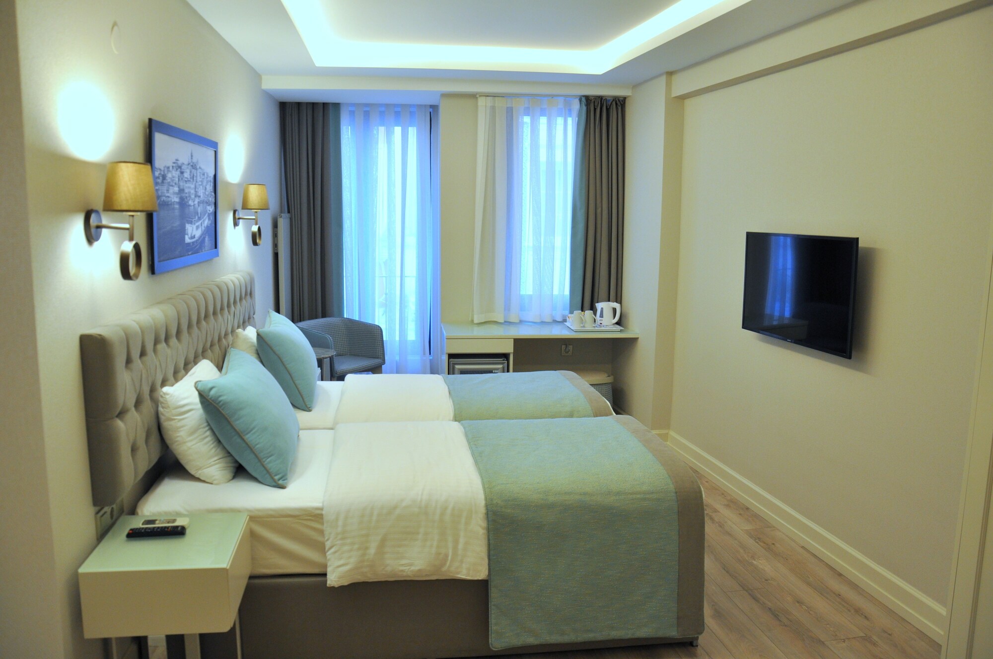 SUPERIOR, TWIN BEDS