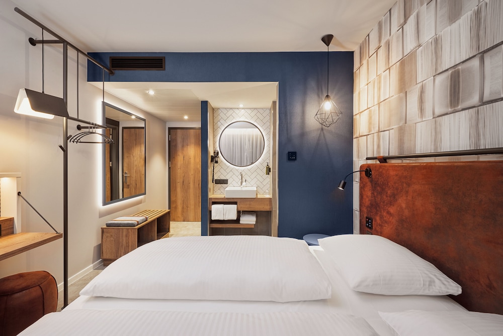 غرفة بأسرّة بطابقين تُحدَّد عند الوصول، H2 Hotel Mainz 2/6