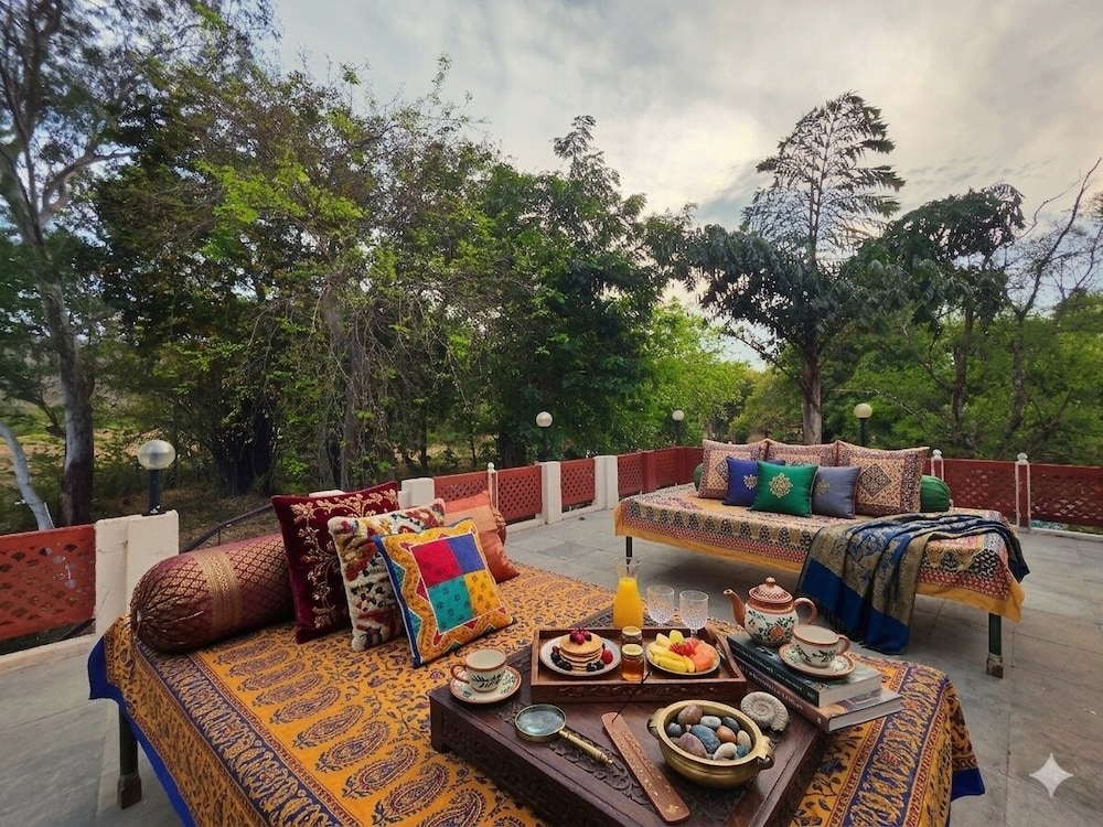 TIGER MOON RESORT 45/60