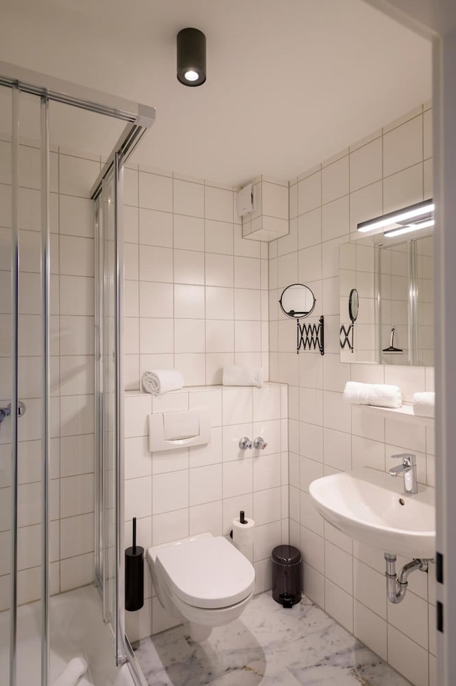 Nikii City Hotel 38/42