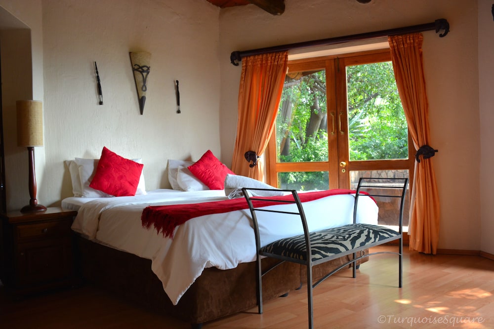 غرفة عائلية بسرير مزدوج أو سريرين منفصلين بغرفتي نوم، La Montagne Guest Lodge 2/2