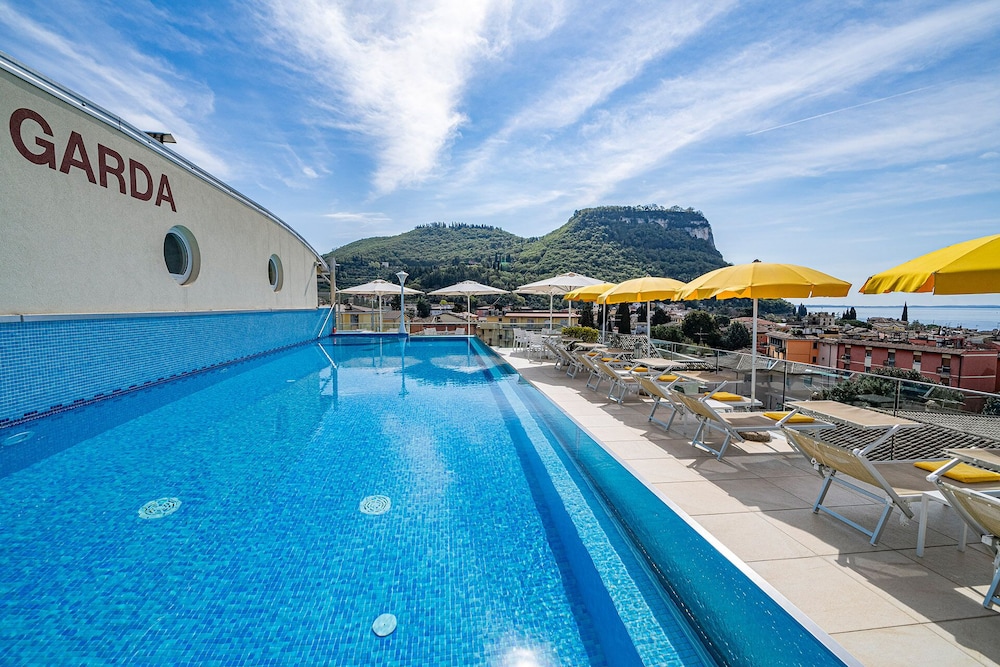 Sky Pool Hotel Sole Garda 39/68