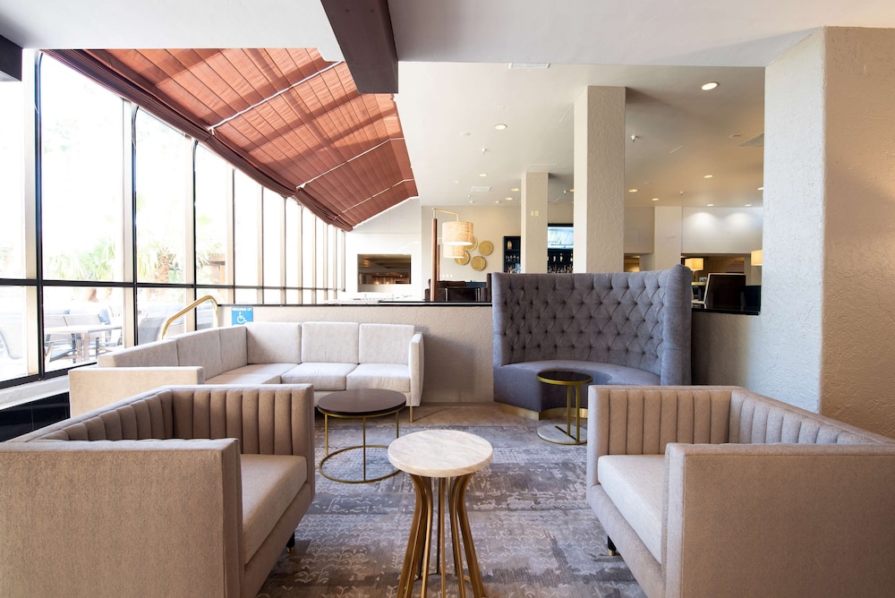 DoubleTree by Hilton Hotel Tucson - Reid Park 31/56