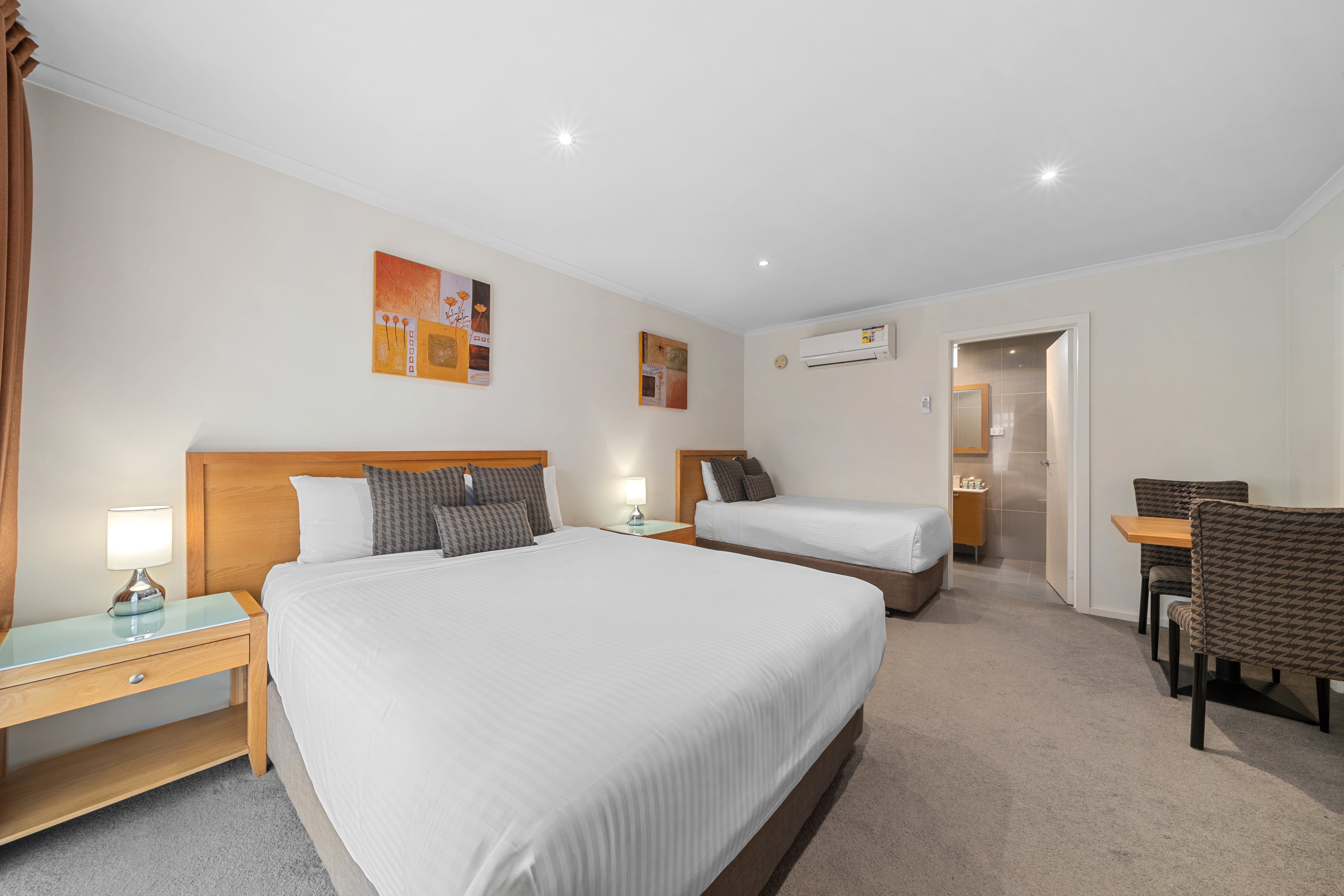 New Crossing Place Motel 20/43