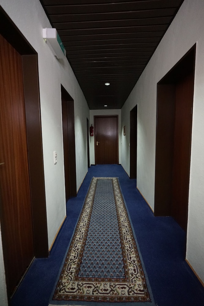 MD-RABE'S HOTEL KIEL 31/49