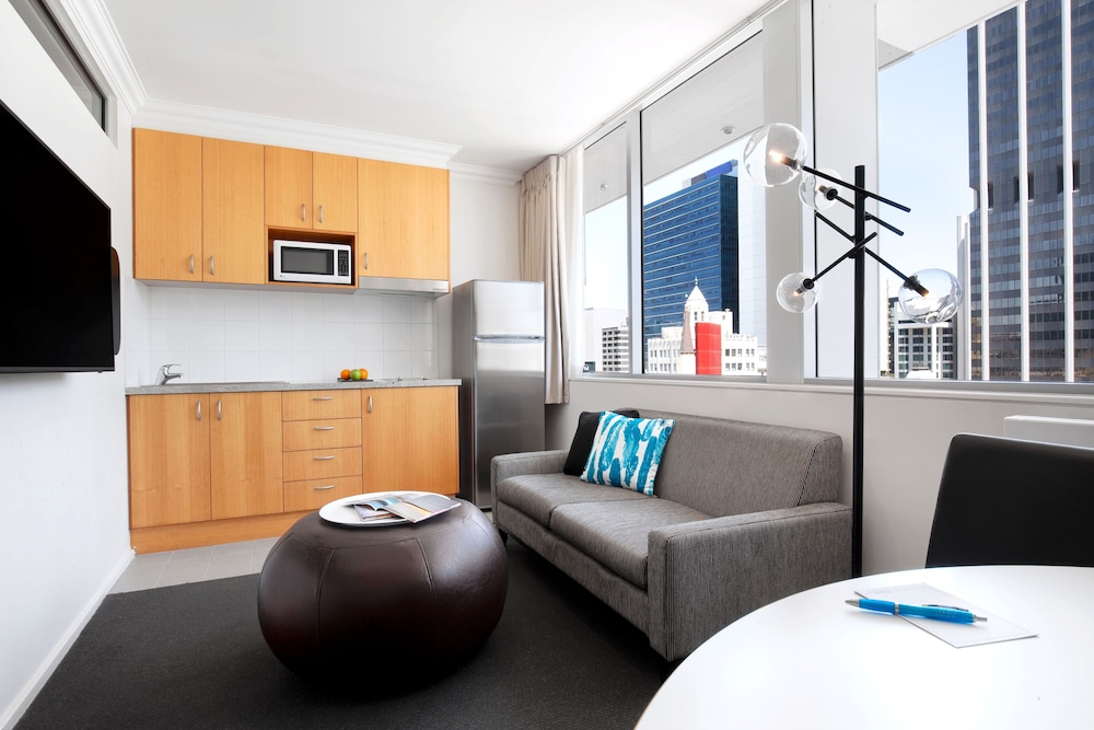 Oaks Perth Hotel 34/61