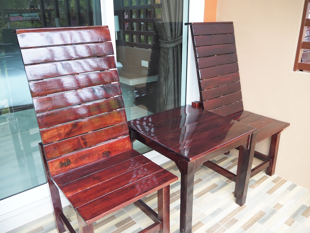Hatzanda Lanta Resort 44/64