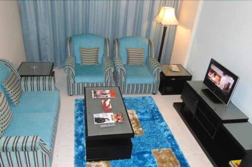 Al Jazeera Hotel Apartments LLC 28/30