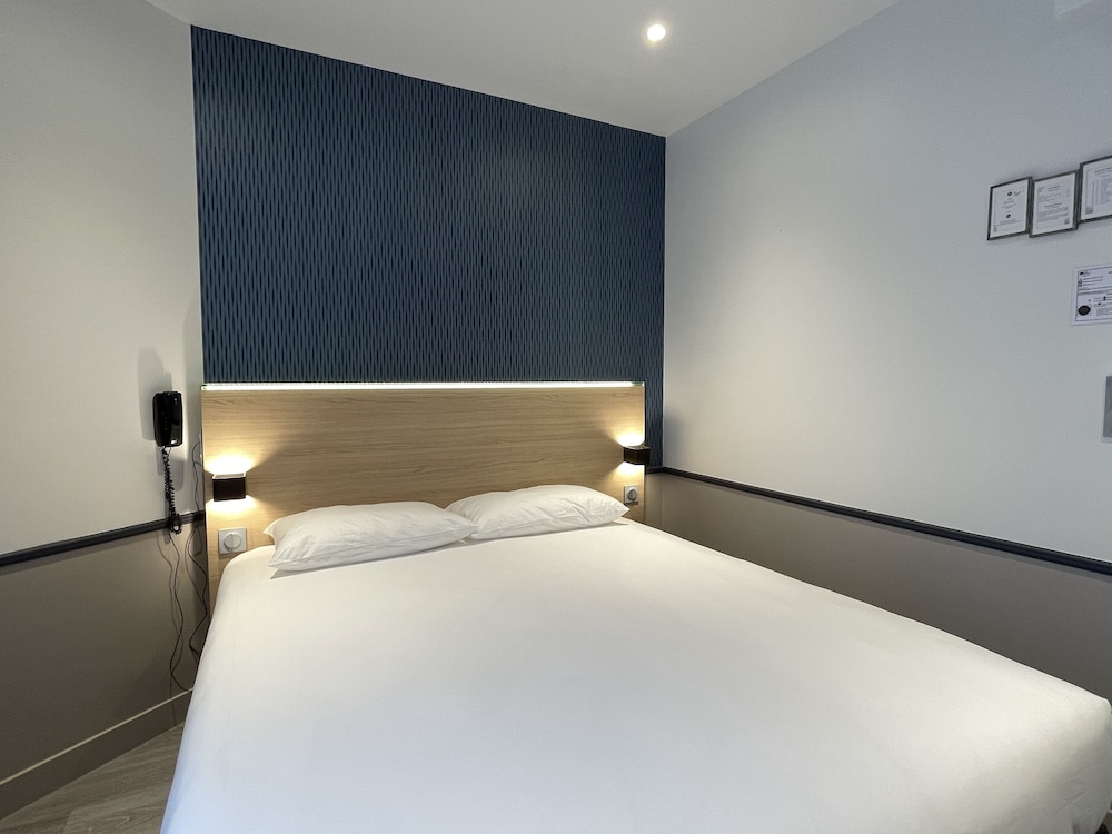 Hotel De Saint Germain 24/50