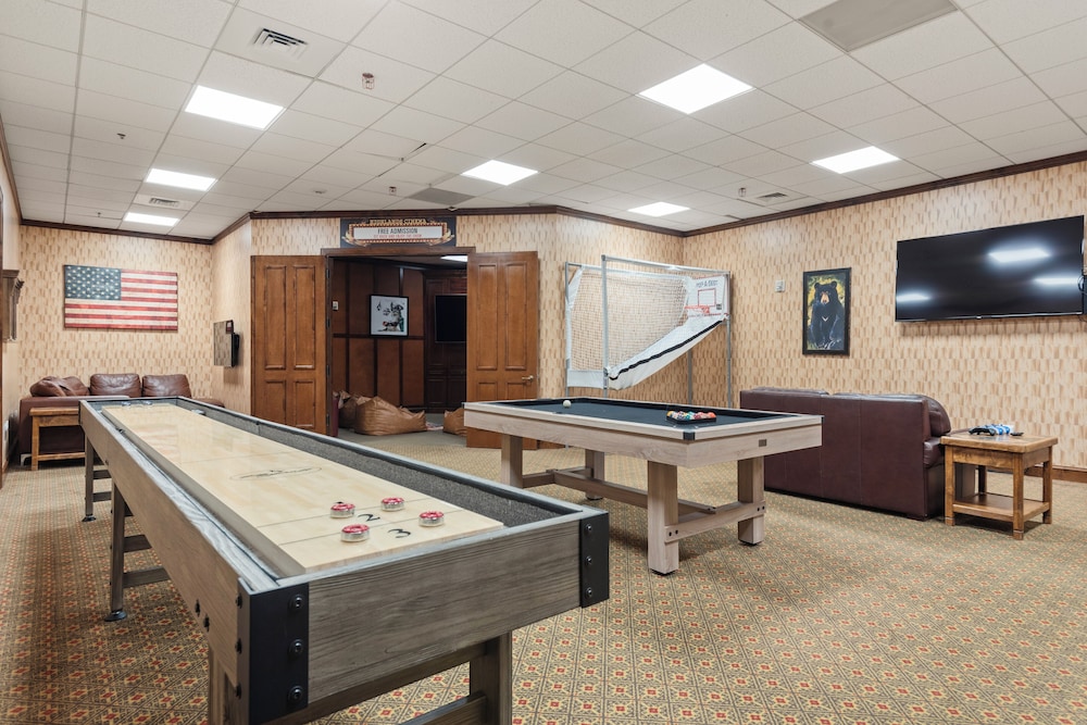 Ritz-Carlton Club, Aspen Highlands by Frias 40/50