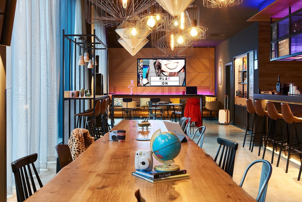 Moxy Southampton 29/55