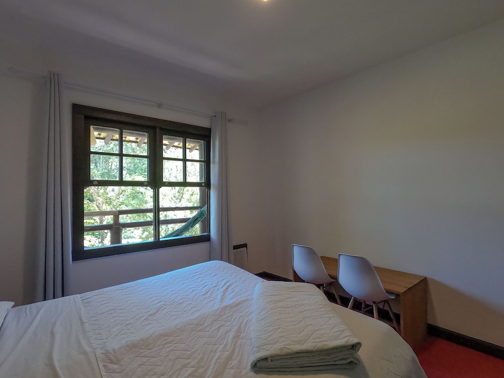 3 BEDROOMS, CABIN