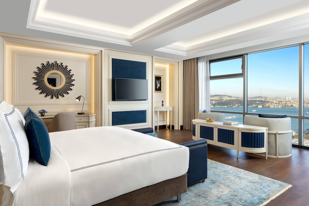 The Ritz Carlton Istanbul 12/50