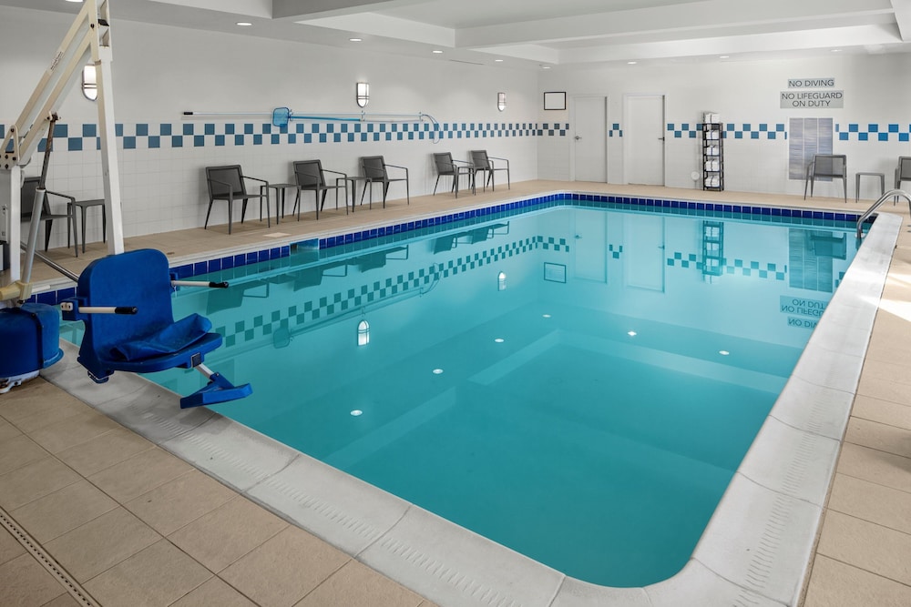 Courtyard by Marriott Winchester Medical Center 31/50