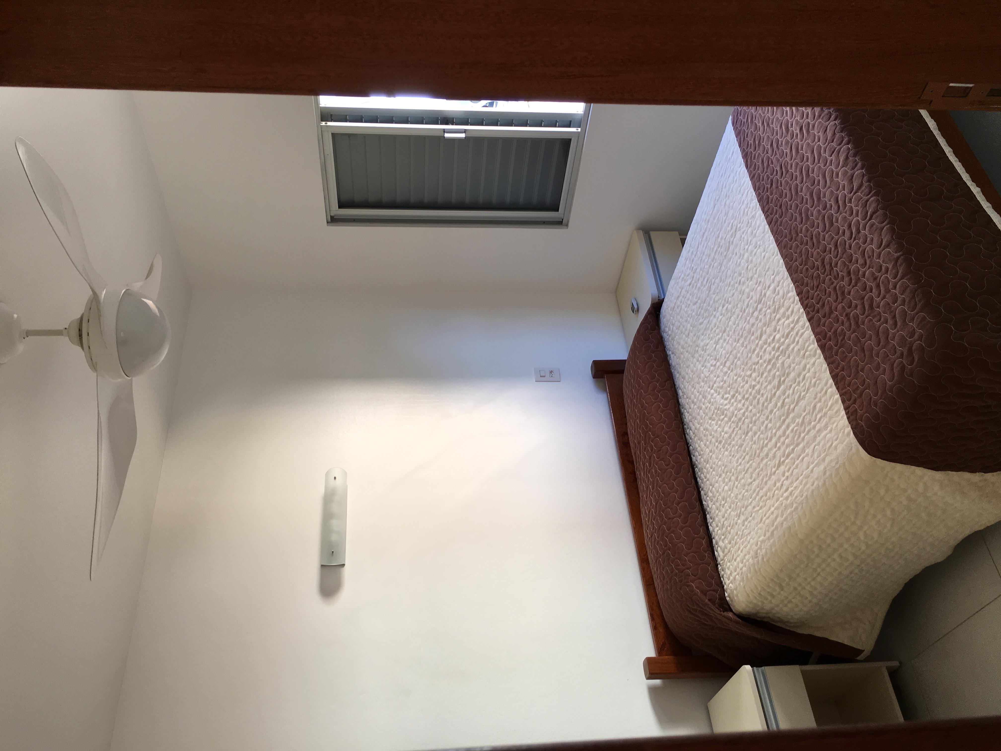 2 Bedrooms, Apartment