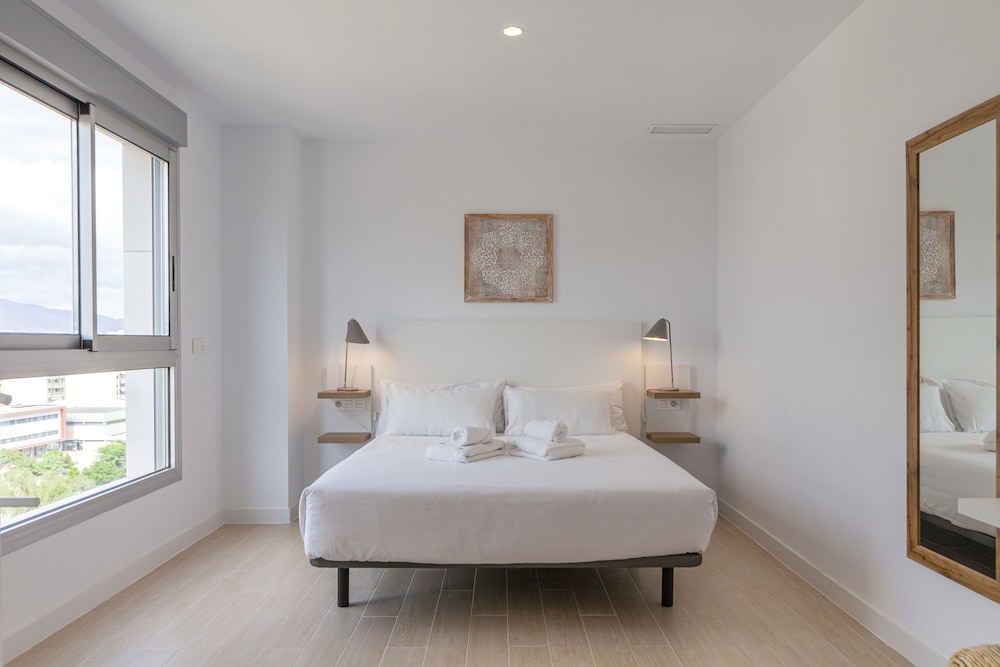 2 BEDROOMS, PENTHOUSE, 2 DOUBLE AND TWIN BEDS, SEA VIEW, TERRACE